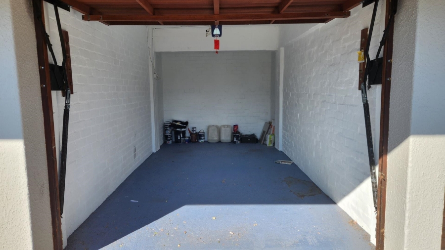 To Let 2 Bedroom Property for Rent in Tamboerskloof Western Cape